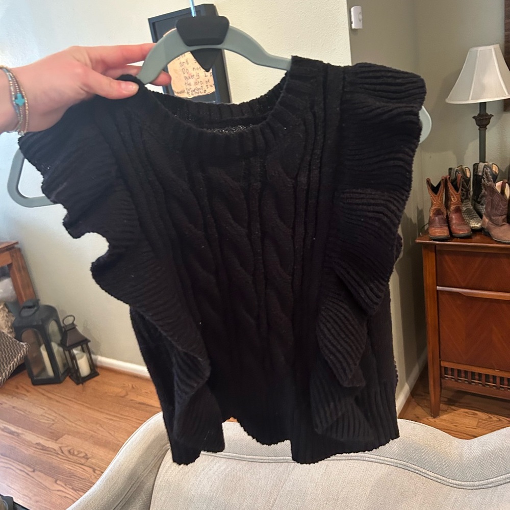 cute sweater!